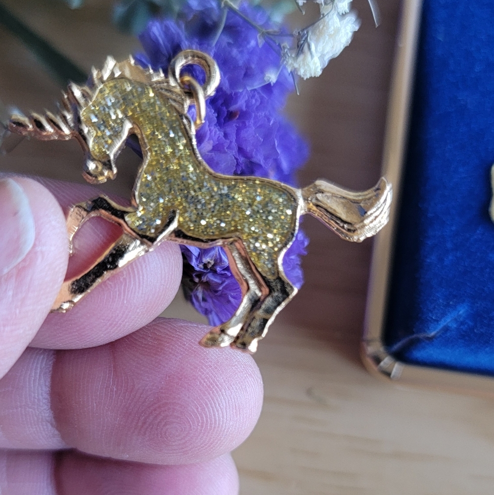 The Marquis Collection genuine gold dust Unicorn pendant. Vintage. NIB* - Picture 4 of 5